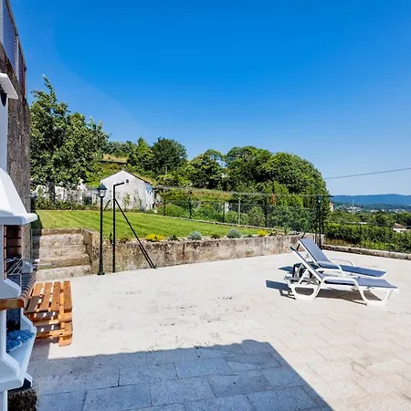 Casa Da Leira With Garden Penzion
