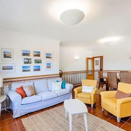 Casa Da Leira With Garden 4*