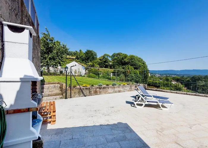 Casa Da Leira With Garden * Vila Nova de Cerveira