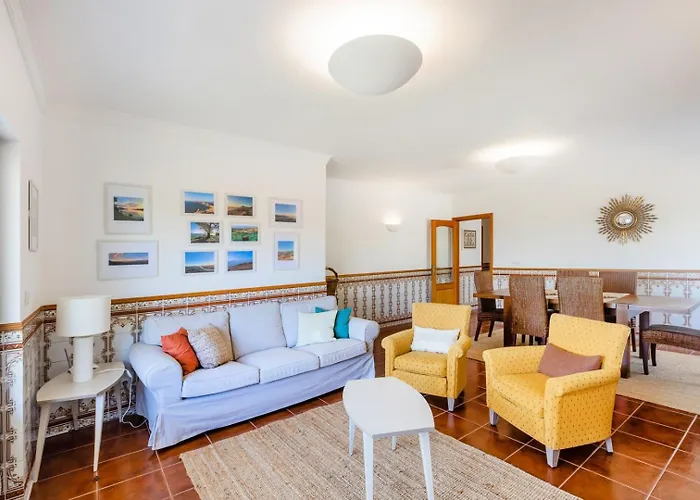 Casa Da Leira With Garden *